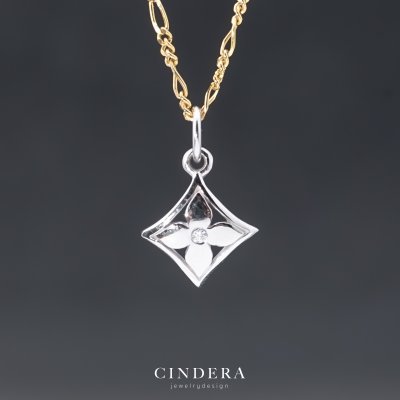 จี้เพชร หลุยส์  9K 375