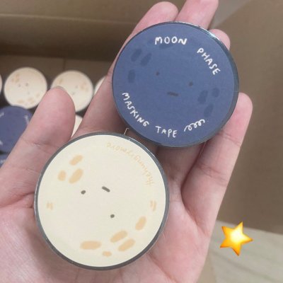 Masking tape : moon phase