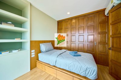 3 bedroom apartment at Pratumnak hill soi 4