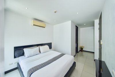 South Beach Chic Condo