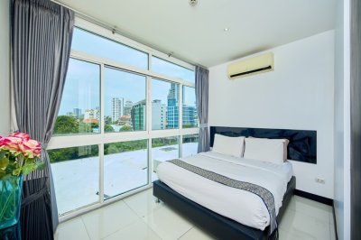 South Beach Chic Condo