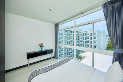 South Beach Chic Condo