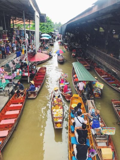 Mercato ferroviario di Maeklong – mercato gallegiante e Kanchanaburi (ferrovia della morte)(copy)