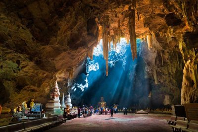 Tour alla ferrovia della morte di Kanchanaburi e al parco rifugio degli elefanti