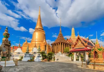 Palazzo Reale & I Templi famosi di Bangkok(Wat Pho – Wat Traimit)