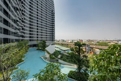 IDEO Mobi Eastpoint | 2 Bedrooms Sky Yard