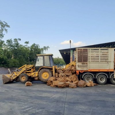 ขนส่งยางสกิมเครพ