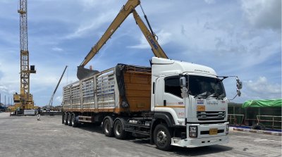 ขนส่งข้าวโพดอาหารสัตว์