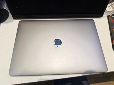 Macbook Pro 15 2017 Intel Core i7 แบบ Quad-core ความเร็ว 2.9GHz RAM 16GB สภาพมือ1