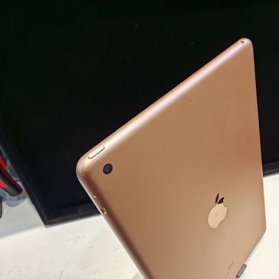 มือ2 iPad Gen 8 64GB WiFi Pink สภาพสวย ใช้งานปกติ เรียน เล่นเกมส์ ดูหนัง อื่นๆ