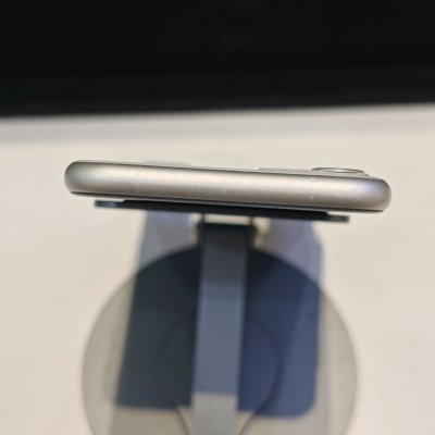 มือ2 iPhone 11 64GB สีขาว เครื่องไทยแท้ สภาพสวย