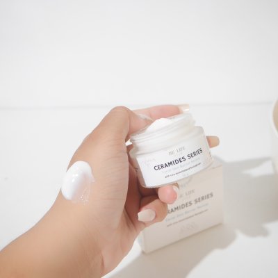 บีไลฟ์เซราไมด์ซีรีส์ เฟเชียล สกินแบริเออร์ รีไวเวิล (BELIFE CERAMIDES SERIES FACIAL SKIN BARRIER REVIVAL) (ครีมเซราไมด์) บีไลฟ์เซราไมด์ซีรีส์ เฟเชียล สกินแบริเออร์ รีไวเวิล (BELIFE CERAMIDES SERIES FACIAL SKIN BARRIER REVIVAL) (ครีมเซราไมด์)