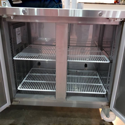ตู้แช่เคาร์เตอร์สแตนเลส Sanden รุ่น SCR3-1206-AI ความจุ 8.3Q / 235 ลิตร (ขนาด 120x60 ซม.)