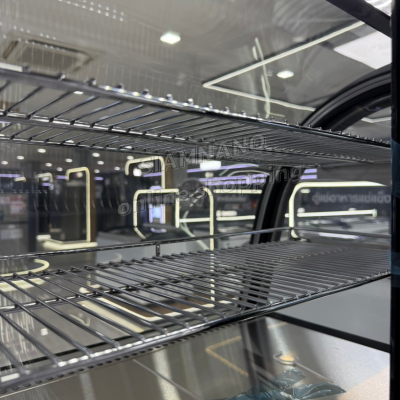 ตู้แช่เค้กวางเคาร์เตอร์กระจกโค้ง Sanden รุ่น SKC-0070G ขนาด 3Q มี 2 ชั้นวาง ตู้แช่เค้กวางเคาร์เตอร์กระจกโค้ง Sanden รุ่น SKC-0070G ขนาด 3Q มี 2 ชั้นวาง