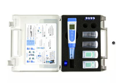 EC60 Premium Conductivity/TDS/Salinity Pocket Tester Kit