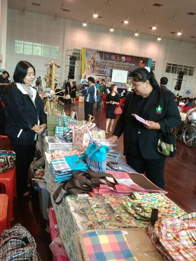 ออกร้านจำหน่ายผลิตภัณฑ์ จังหวัดสุพรรณบุรี
