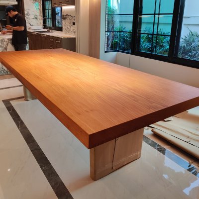 Makha wood Single-slab table. (SST3)