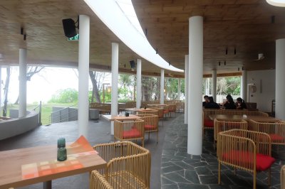 Le Méridien Phuket Mai Khao Beach Resort