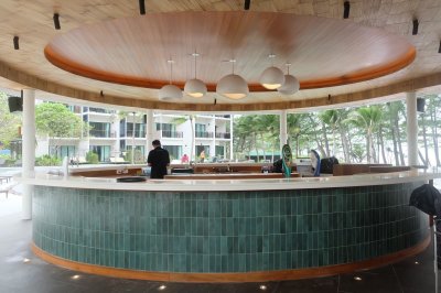 Le Méridien Phuket Mai Khao Beach Resort