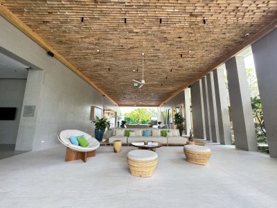 Le Méridien Phuket Mai Khao Beach Resort