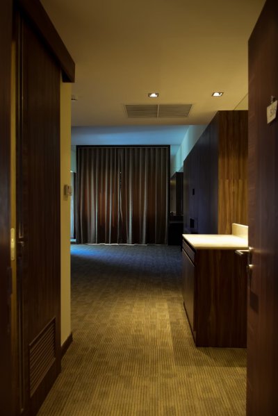 Louis' Tavern Hotel