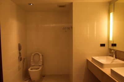 Louis' Tavern Hotel
