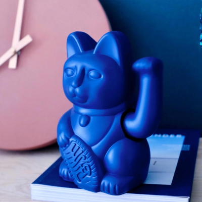 Gizmo Lucky Cat The Classic Collection แมวกวักสี Dark Blue สัญลักษณ์แห่งความซื่อสัตย์และความไว้วางใจ