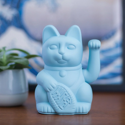 Gizmo Lucky Cat The Classic Collection แมวกวักสี Light Blue สัญลักษณ์แห่งความอ่อนโยนและการบริการ