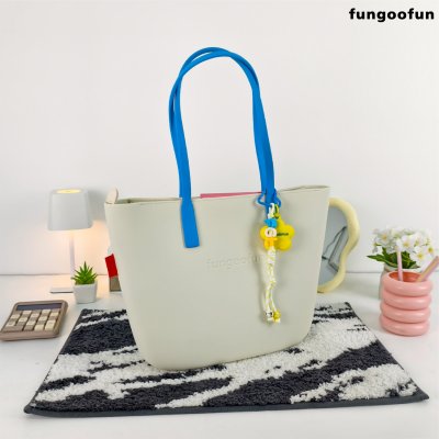Fungoofun Tote Bag กระเป๋าผ้าผู้หญิงทรงโท้ทไซส์ใหญ่จุใจ รุ่น F561