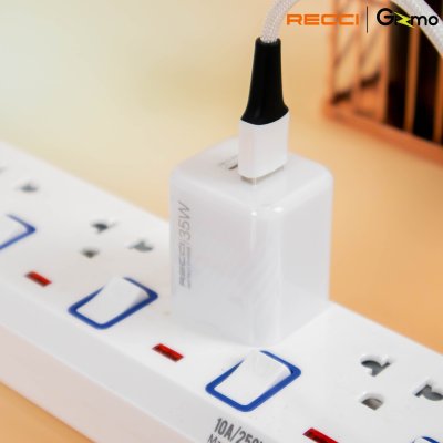 Recci GAN Fast Charger อะแดปเตอร์ 35W รุ่น RC83