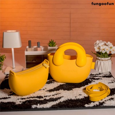 Fungoofun Phone Bag+Inner Compartment กระเป๋าสะพายดีไซน์หูโทรศัพท์ย้อนยุค พร้อมกระเป๋าซับใน รุ่น F556