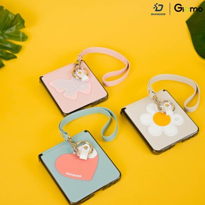 DuxDucis Luvy เคสหนัง Z Flip7 ลาย 3D พร้อมสายคล้องมือ