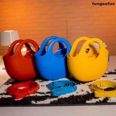 Fungoofun Purchase Package Medium+Inner Container กระเป๋าสะพาย 2-in-1 วัสดุ EVA กันน้ำ รุ่น F550M
