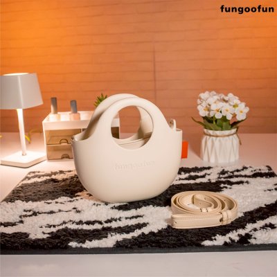 Fungoofun Purchase Package Medium+Inner Container กระเป๋าสะพาย 2-in-1 วัสดุ EVA กันน้ำ รุ่น F550M