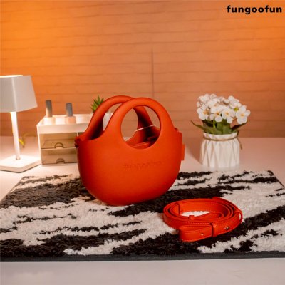 Fungoofun Purchase Package Medium+Inner Container กระเป๋าสะพาย 2-in-1 วัสดุ EVA กันน้ำ รุ่น F550M