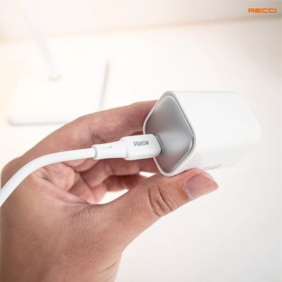 Recci PD 45W GaN Fast Charger Set รุ่น RC132CC ชุดหัวชาร์จเร็วพร้อมสาย Type-C to Type-C สีขาว