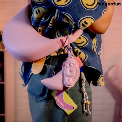 Fungoofun Banana Bag Charm F553 Mini พวงกุญแจกระเป๋าจิ๋วดีไซน์ทรงกล้วยสุดชิค