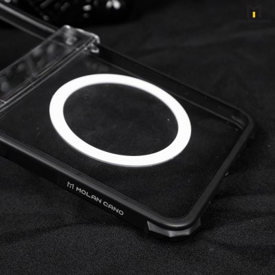 Molan Cano Z Flip7 Magsafe เคสใสขอบดำ กันกระแทก