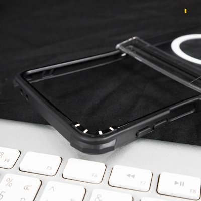 Molan Cano Z Flip7 Magsafe เคสใสขอบดำ กันกระแทก