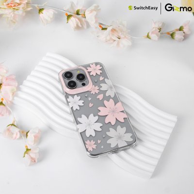SwitchEasy เคสใสสกีนลาย Artist Double In-Mold Decoration iPhone 15 Case