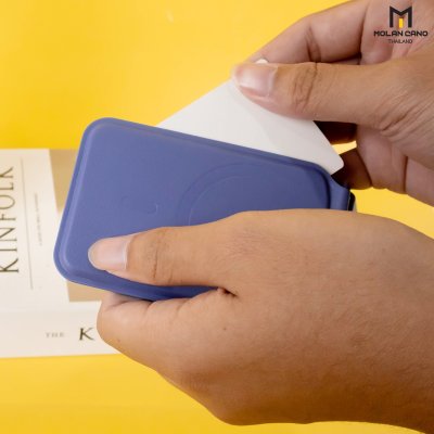 Molan Cano Card Pocket Flip Stand ที่ใส่บัตรแม่เหล็ก MagSafe ลาย iCarer Family