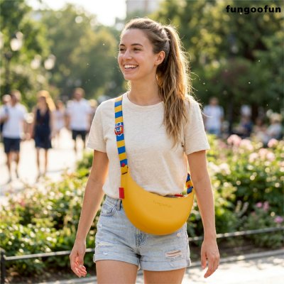Fungoofun Shoulder Strap Banana Bag กระเป๋าสะพายข้างทรงกล้วย รุ่น F553 (DIY)