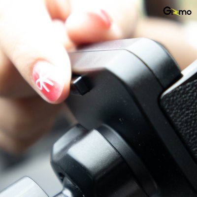 Gizmo GH-057 ที่วางโทรศัพท์ในรถ แบบเสียบช่องแอร์หนีบล็อค สีดำ ประกันสินค้า 1 ปี