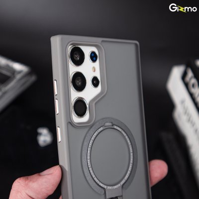 Gizmo Defense rotate stand รุ่น S24 Ultra เคสชาร์จได้ มีขาตั้งขอบดำ เนื้อสัมผัสแมท กันกระแทก