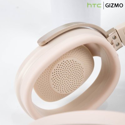 HTC Wireless Headphones 7 หูฟังไร้สายแบบครอบหู (Model HP07)