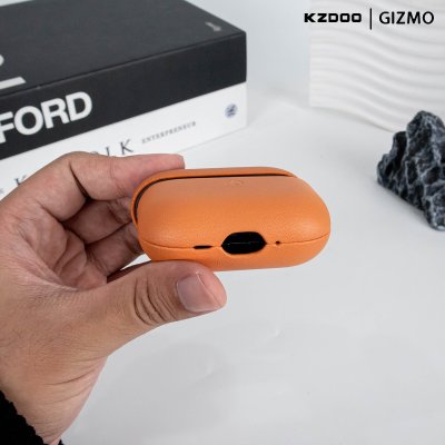 KZDOO LuxCraft เคสหนังพรีเมียม สำหรับ AirPods Pro 3 (Luxury Leather Case)