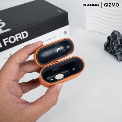 KZDOO LuxCraft เคสหนังพรีเมียม สำหรับ AirPods Pro 3 (Luxury Leather Case)