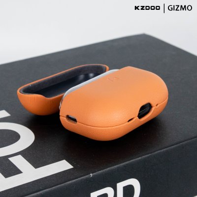 KZDOO LuxCraft เคสหนังพรีเมียม สำหรับ AirPods Pro 3 (Luxury Leather Case)