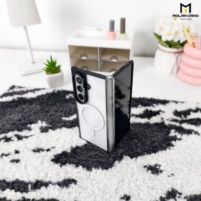 Molan Cano Metal Black MagSafe เคสสำหรับ Samsung Galaxy Z Flip 8 / Fold 8 / Fold 8 Ultra