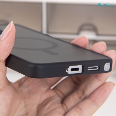 DEVIA Pino Series Magnetic Case Black เคสกันกระแทกเนื้อแมตต์ชาร์จไร้สาย สำหรับ Samsung Galaxy S26 Ultra